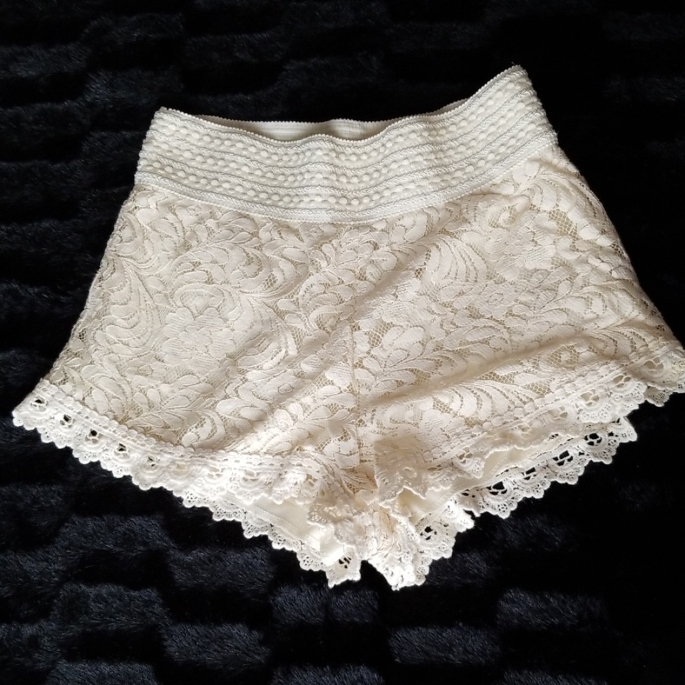 White lace shorts